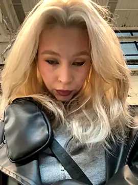 Cum girlss online show from October 17, 4:59 am