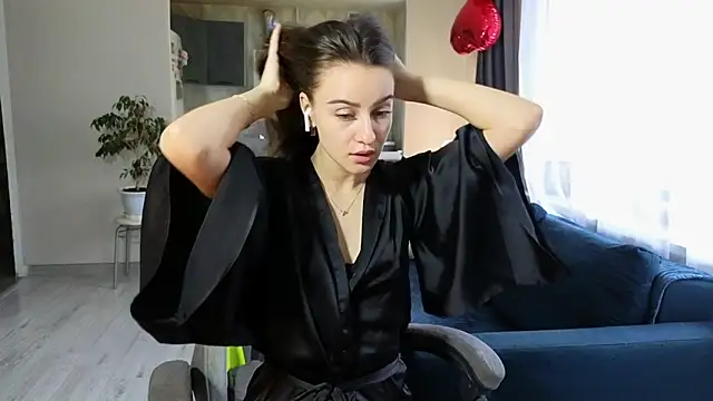 BelleWild online show from October 6, 4:32 am