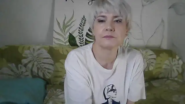 Catty Lady online show from November 13, 8:19 pm