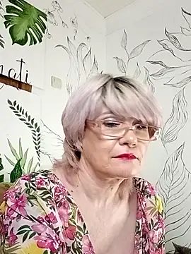 Catty Lady online show from May 16, 7:12 pm