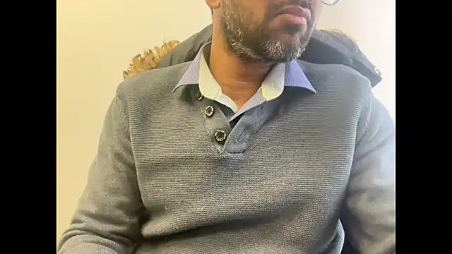 Snapshot of pranastro00 chatting on December 17, 3:40 pm pranastro00 online show from December 17, 3:40 pm