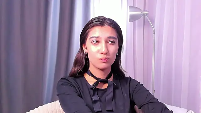 Elfy Rare  online show from October 12, 2:38 pm