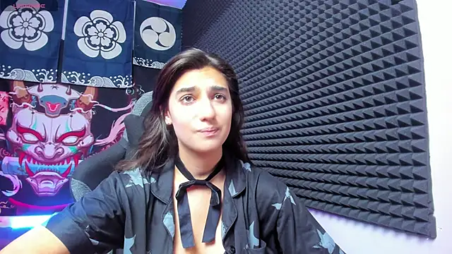 Elfy Rare  online show from October 15, 12:27 pm