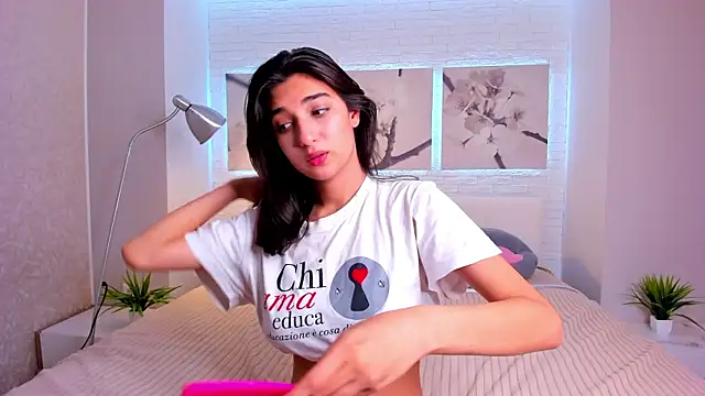 Elfy Rare  online show from October 25, 2:56 pm