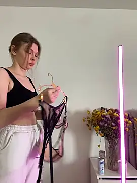 Snapshot of miamunn chatting on October 27, 4:16 am miamunn online show from October 27, 4:16 am