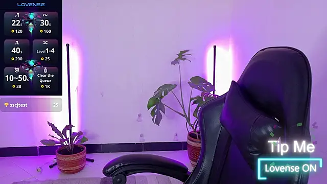 Snapshot of Sarasavage chatting on March 9, 12:42 pm Sarasavage online show from March 9, 12:42 pm