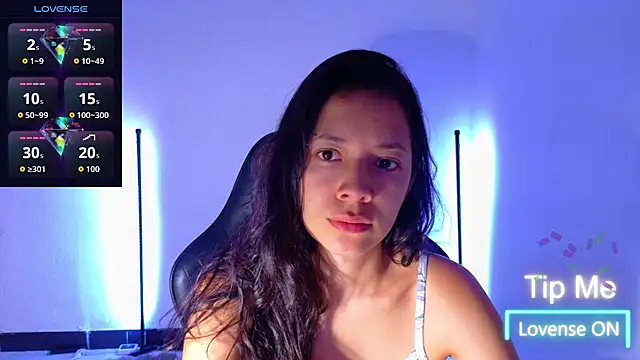 Snapshot of Sarasavage chatting on May 11, 12:11 pm Sarasavage online show from May 11, 12:11 pm
