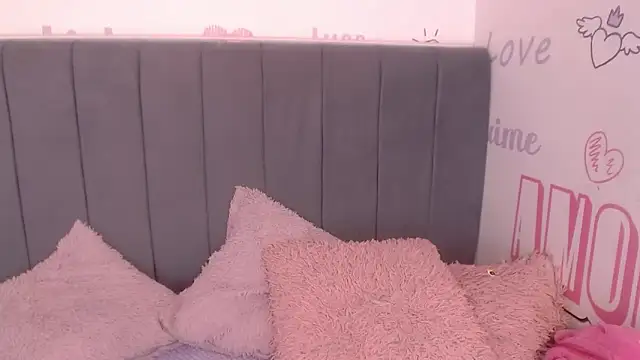 SachaBratz online show from February 4, 1:06 pm