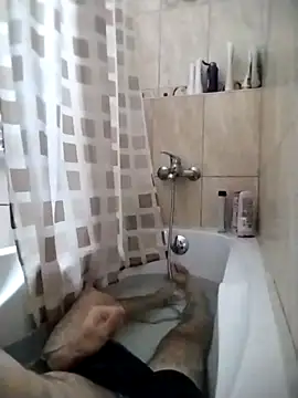 Snapshot of picyu060 chatting on January 13, 4:01 pm picyu060 online show from January 13, 4:01 pm