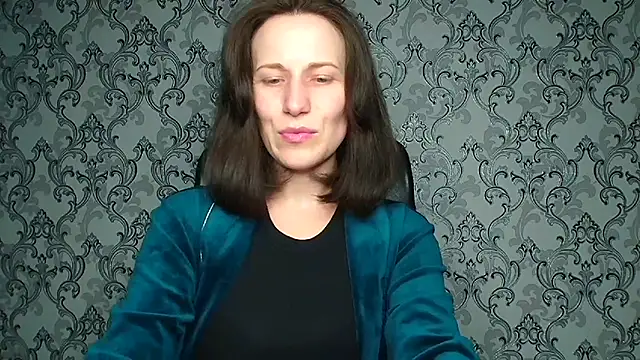 Kelly Kisss online show from February 4, 12:11 pm