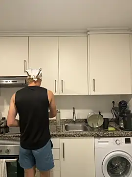 Snapshot of pbyariel- chatting on October 20, 3:45 pm pbyariel- online show from October 20, 3:45 pm