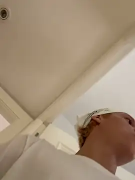 Snapshot of pbyariel- chatting on October 21, 3:57 pm pbyariel- online show from October 21, 3:57 pm