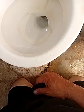 13elvergon online show from April 4, 6:27 pm