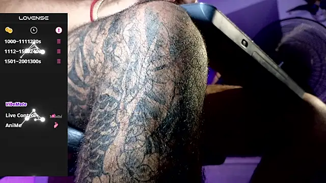 Snapshot of Max-prada chatting on February 7, 2:15 am Max-prada online show from February 7, 2:15 am