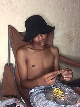 Snapshot of Tetrete chatting on November 6, 12:00 am Tetrete online show from November 6, 12:00 am