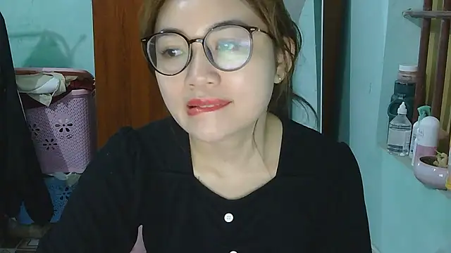 Uhem112 online show from November 1, 1:29 am