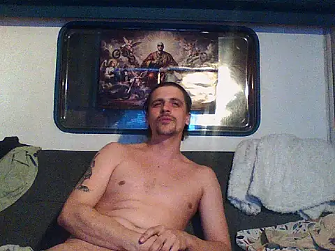 Snapshot of LesEspagnols chatting on April 5, 6:21 am LesEspagnols online show from April 5, 6:21 am