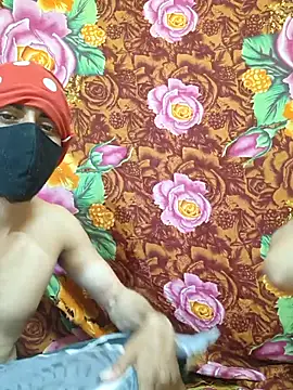 Snapshot of Seducing_couple chatting on February 21, 5:36 pm Seducing couple online show from February 21, 5:36 pm
