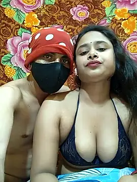Snapshot of Seducing_couple chatting on March 7, 4:37 pm Seducing couple online show from March 7, 4:37 pm