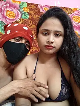 Snapshot of Seducing_couple chatting on March 17, 5:00 am Seducing couple online show from March 17, 5:00 am