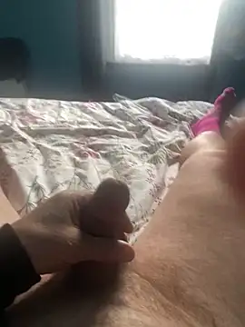 Snapshot of Bourne_606 chatting on February 14, 2:58 pm Bourne 606 online show from February 14, 2:58 pm