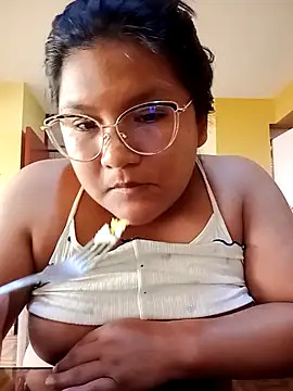 vea m online show from April 1, 1:01 pm