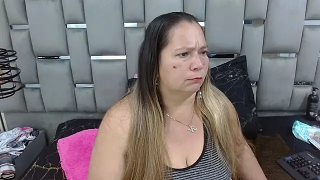 loly47 online show from October 27, 11:31 pm