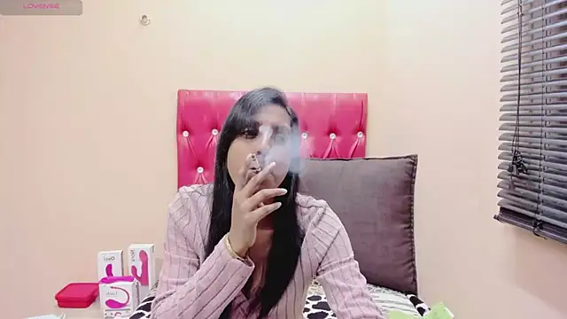 INDIANCREAM4U online show from May 19, 5:25 am
