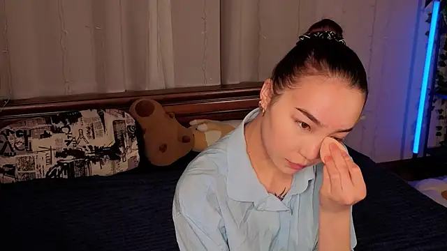 OdetteBiddy online show from December 21, 8:05 pm