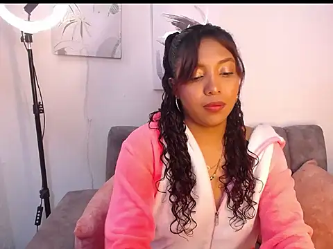 warisg   online show from April 3, 6:55 am