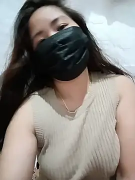 sia 143 online show from May 20, 2:34 pm
