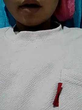 Snapshot of sia_143 chatting on July 9, 6:06 am sia 143 online show from July 9, 6:06 am