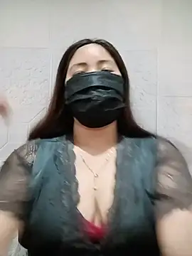 Snapshot of sia_143 chatting on July 13, 4:26 am sia 143 online show from July 13, 4:26 am