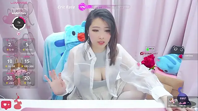 momoLoveLuna online show from April 12, 2:22 pm