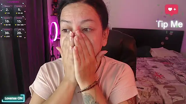 Snapshot of Abbyjoness21 chatting on November 11, 10:15 am Abbyjoness21 online show from November 11, 10:15 am