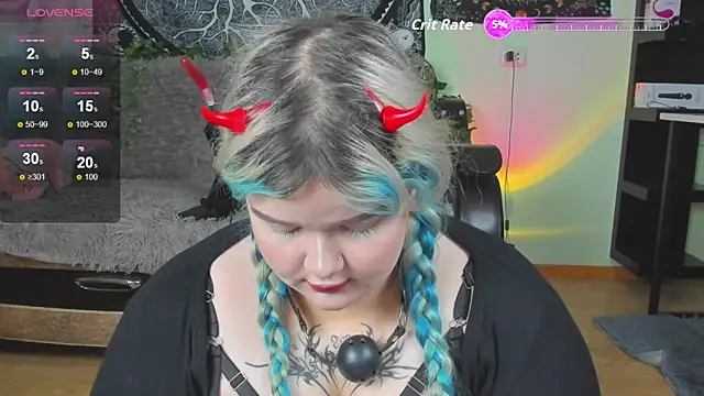 Snapshot of _CandyM1lky_ chatting on October 24, 6:43 am  CandyM1lky  online show from October 24, 6:43 am