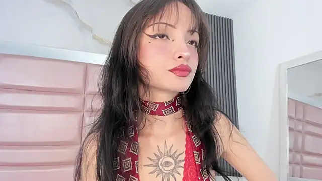 Snapshot of MaddieStark chatting on October 15, 7:03 pm MaddieStark online show from October 15, 7:03 pm