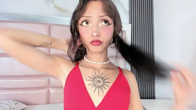 Snapshot of MaddieStark chatting on October 28, 7:05 pm MaddieStark online show from October 28, 7:05 pm