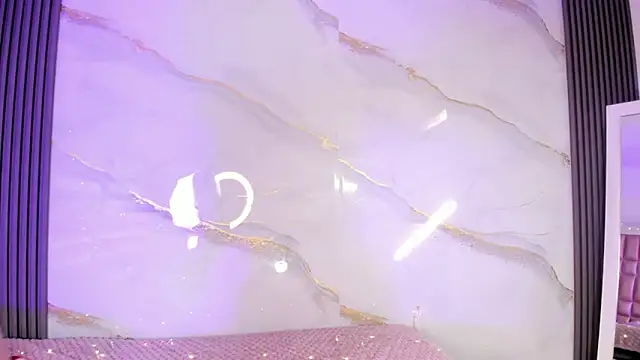 Snapshot of MaddieStark chatting on April 4, 12:35 pm MaddieStark online show from April 4, 12:35 pm