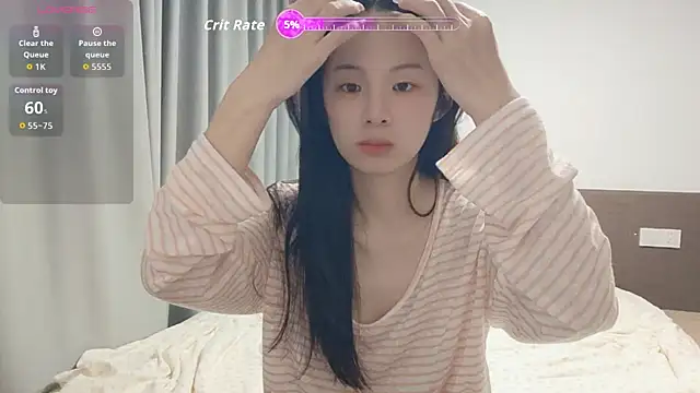 Snapshot of xiao-qinju chatting on May 8, 5:18 pm xiao-qinju online show from May 8, 5:18 pm