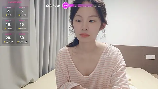 Snapshot of xiao-qinju chatting on May 9, 9:09 pm xiao-qinju online show from May 9, 9:09 pm