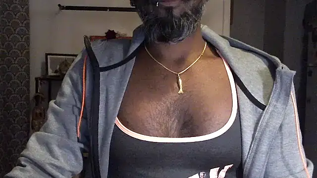 frenchblackc31 online show from October 13, 6:08 pm