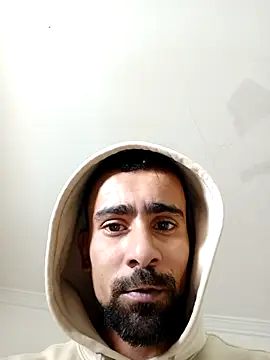 Snapshot of SlipperyEssay chatting on March 30, 12:39 pm SlipperyEssay online show from March 30, 12:39 pm