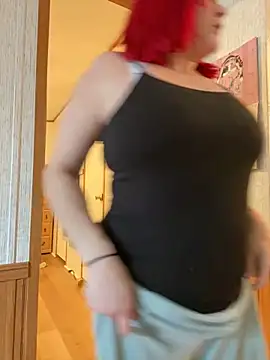 Snapshot of ballofuckinsunshine14 chatting on February 15, 8:27 pm ballofuckinsunshine14 online show from February 15, 8:27 pm