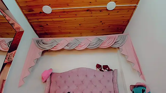  Abby white  online show from December 20, 9:44 pm