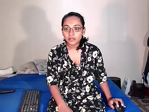 indiansweetflava online show from October 10, 4:22 am