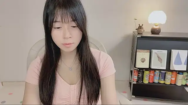 Onechestnut online show from May 13, 5:05 am