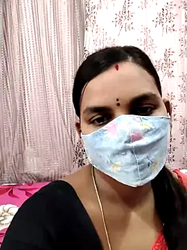 Snapshot of Lalitha-1995 chatting on September 15, 5:40 am Lalitha-1995 online show from September 15, 5:40 am