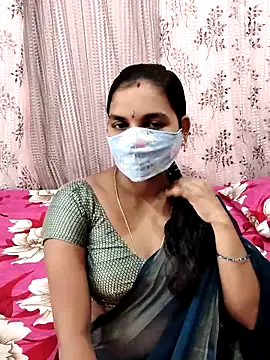 Snapshot of Lalitha-1995 chatting on September 16, 6:03 am Lalitha-1995 online show from September 16, 6:03 am