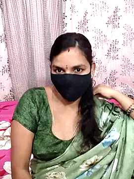 Snapshot of Lalitha-1995 chatting on September 30, 5:40 pm Lalitha-1995 online show from September 30, 5:40 pm